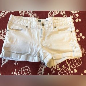 MASSIMO PREMIUM DENIM WOMENS SHORTS SIZE 8. White. JEAN SHORTS